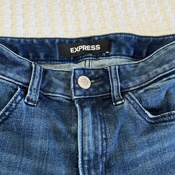 🫐Express Shortie Cut Off Blue Jean Shorts in Size 0 Relaxed Low Rise - Picture 4 of 5